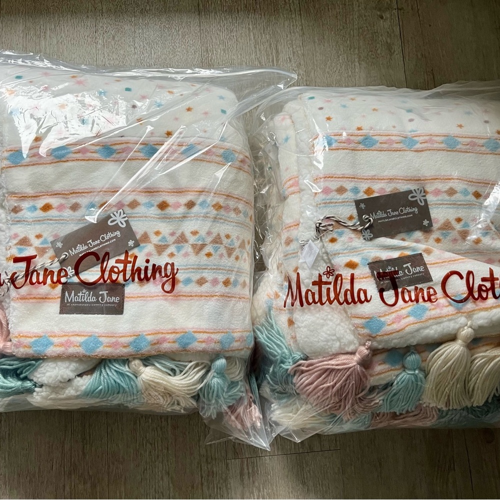 Matilda Jane Cream and Blue Blanket for Cozy Comfort